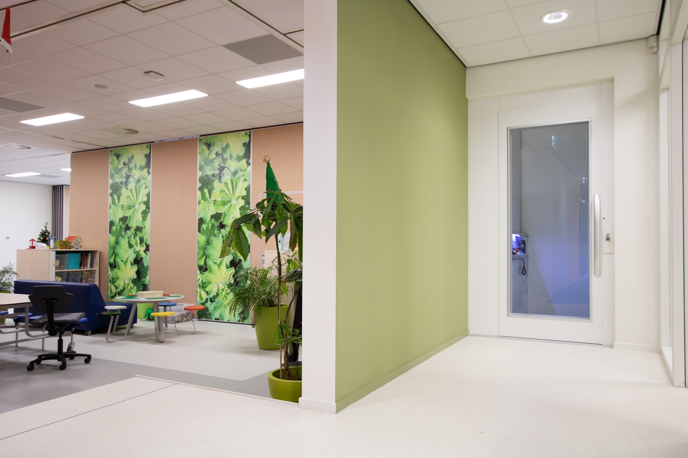 Personenlift basisschool in Grave
